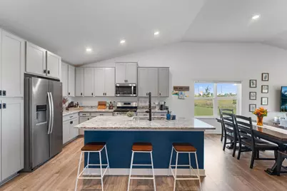 1821 Dauwalter Circle, Carver, MN 55315 - Photo 10