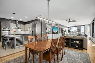 1240 S 2nd St, Minneapolis, MN 55415 - Photo 2