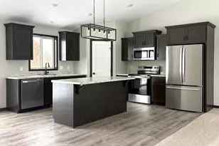 4605 8th St NE, Saint Cloud, MN 56304 - Photo 4