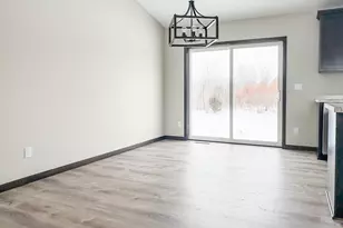 4605 8th St NE, Saint Cloud, MN 56304 - Photo 6