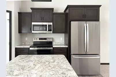 4605 8th Street NE, Saint Cloud, MN 56304 - Photo 4