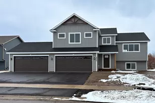 4605 8th St NE, Saint Cloud, MN 56304 - Photo 2