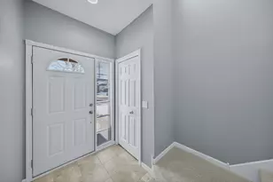 2796 Viola Heights Dr NE, Rochester, MN 55906 - Photo 4