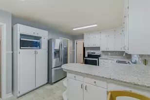 1025 7th St S, Saint James, MN 56081 - Photo 4