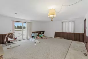 1025 7th St S, Saint James, MN 56081 - Photo 6