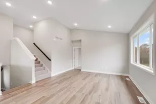 1549 Creekwood Dr, New Richmond, WI 54017 - Photo 10