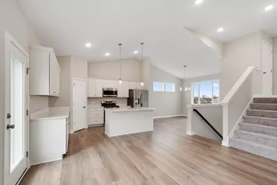 1549 Creekwood Dr, New Richmond, WI 54017 - Photo 4