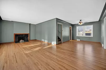 1095 Idaho Avenue W, Saint Paul, MN 55117 - Photo 10