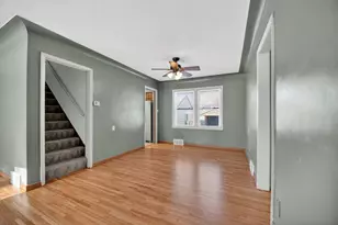 1095 Idaho Ave W, Saint Paul, MN 55117 - Photo 8