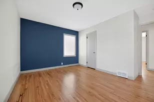 1095 Idaho Ave W, Saint Paul, MN 55117 - Photo 12