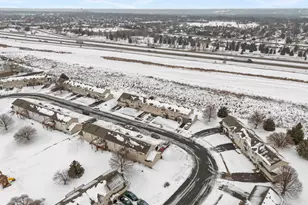 2039 Brittany Ct, Shakopee, MN 55379 - Photo 38