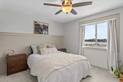 2039 Brittany Court, Shakopee, MN 55379 - Photo 18