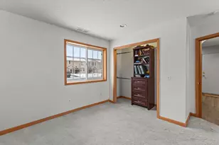 2039 Brittany Ct, Shakopee, MN 55379 - Photo 30