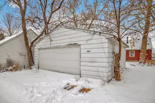 5027 Emerson Ave N, Minneapolis, MN 55430 - Photo 28
