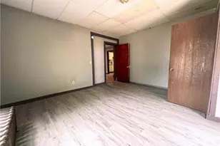 404 Main St, Austin, MN 55912 - Photo 4