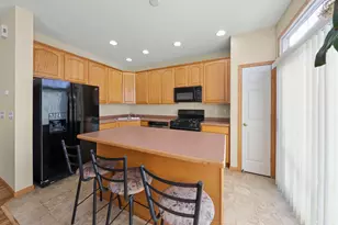 6760 158th St W, Apple Valley, MN 55124 - Photo 8