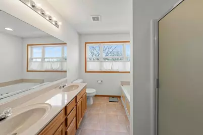 6760 158th Street W, Apple Valley, MN 55124 - Photo 18