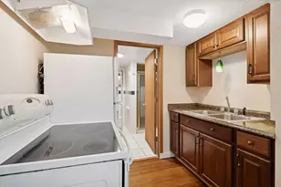 9642 Columbus Ave S, Bloomington, MN 55420 - Photo 32