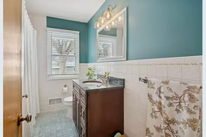 9642 Columbus Avenue S, Bloomington, MN 55420 - Photo 22