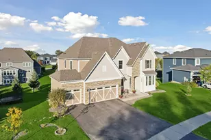 16868 Reeder Rdg, Eden Prairie, MN 55347 - Photo 2