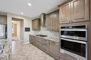 16868 Reeder Rdg, Eden Prairie, MN 55347 - Photo 14