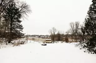 507 S Oak Dr, Vadnais Heights, MN 55127 - Photo 2