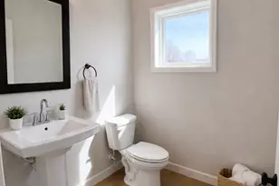 18520 Ixonia Ave, Lakeville, MN 55044 - Photo 8