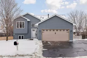 14200 Belfast Ct, Rosemount, MN 55068 - Photo 2