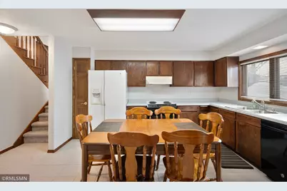 15740 Harmony Way, Apple Valley, MN 55124 - Photo 6