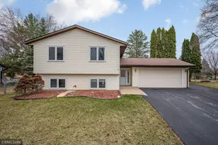 15740 Harmony Way, Apple Valley, MN 55124 - Photo 2