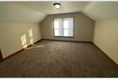 905 9th Avenue SW, Austin, MN 55912 - Photo 6