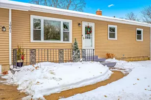 1901 Stowe Ave, Arden Hills, MN 55112 - Photo 2