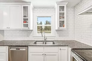 1901 Stowe Ave, Arden Hills, MN 55112 - Photo 10