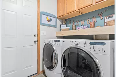 1109 Primrose Lane, Waconia, MN 55387 - Photo 8