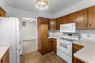 663 91st Ave NE, Blaine, MN 55434 - Photo 8