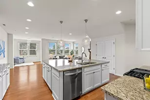 732 Wildflower Ln, Chanhassen, MN 55317 - Photo 16