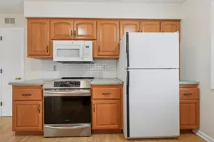 2120 Aquila Ave N, Golden Valley, MN 55427 - Photo 10