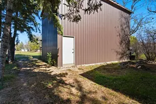 212 1st St SE, Sebeka, MN 56477 - Photo 4