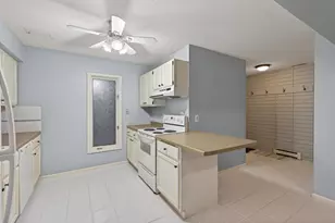 3527 37th Ave NE, Saint Paul, MN 55421 - Photo 14