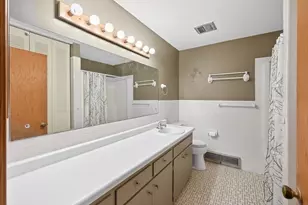 3527 37th Ave NE, Saint Paul, MN 55421 - Photo 22