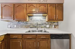 3737 Gershwin Ln N, Oakdale, MN 55128 - Photo 6