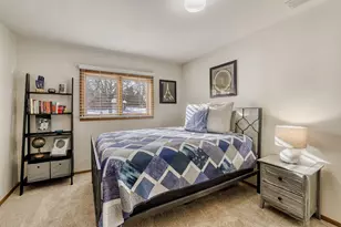 10391 Greyfield Ct, Eden Prairie, MN 55347 - Photo 12