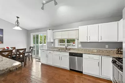 6871 Chaparral Lane, Chanhassen, MN 55317 - Photo 8