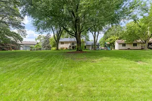 6871 Chaparral Ln, Chanhassen, MN 55317 - Photo 32