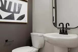 842 Woodlawn Ave, Saint Paul, MN 55116 - Photo 8