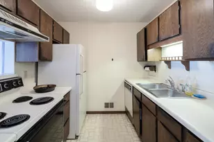 1704 Pleasant St, Saint Paul, MN 55113 - Photo 12