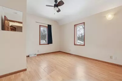 202 W Warren Street, Roberts, WI 54023 - Photo 10