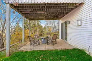 1533 Hallewood Blvd, New Richmond, WI 54017 - Photo 32