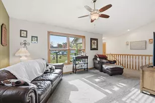 1533 Hallewood Blvd, New Richmond, WI 54017 - Photo 6