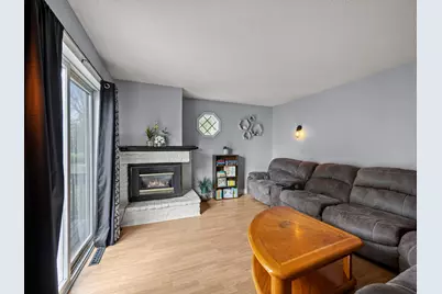 406 5th Street NW, Montgomery, MN 56069 - Photo 2